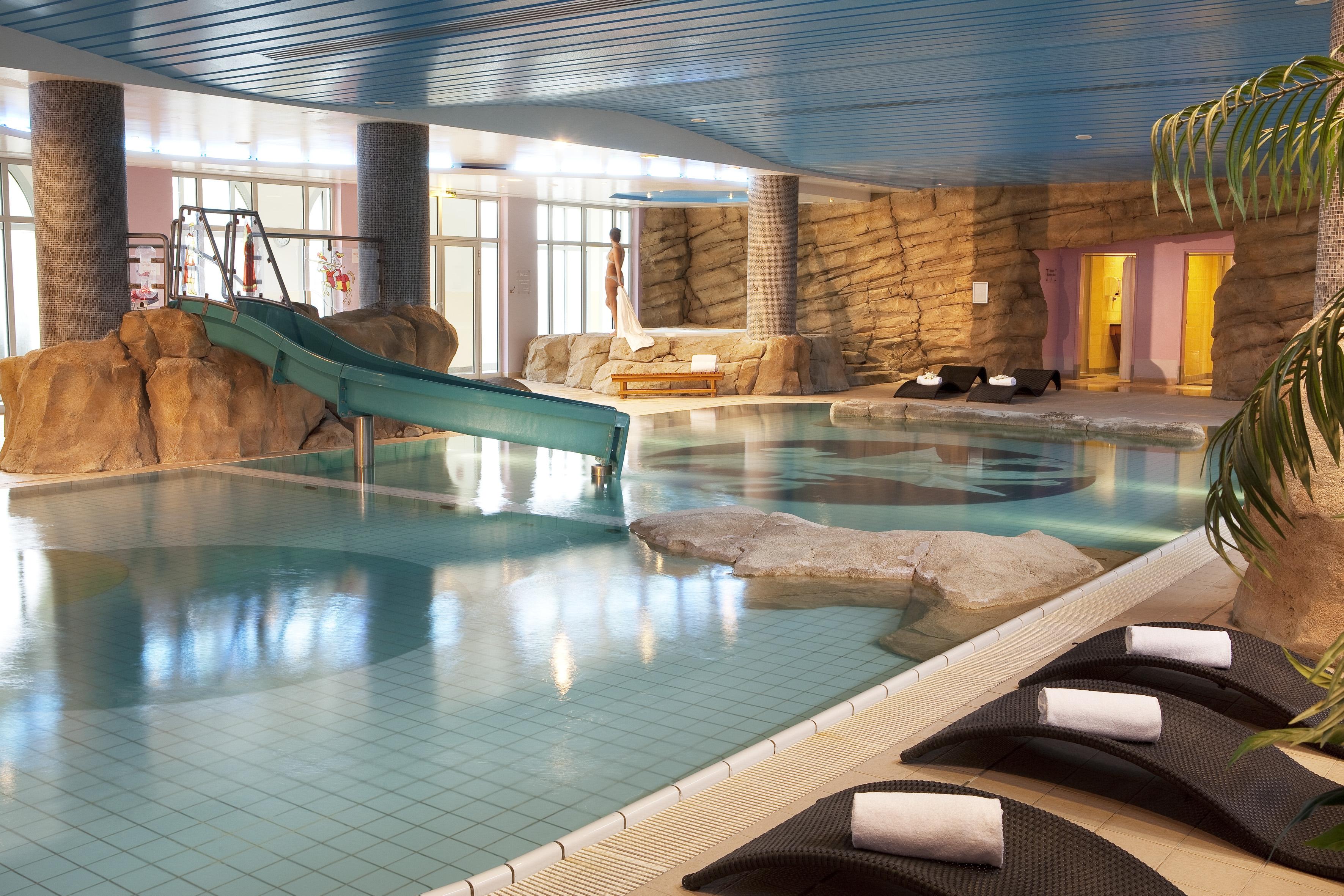 Dream Castle Hotel Marne La Vallee Magny-le-Hongre Exterior photo